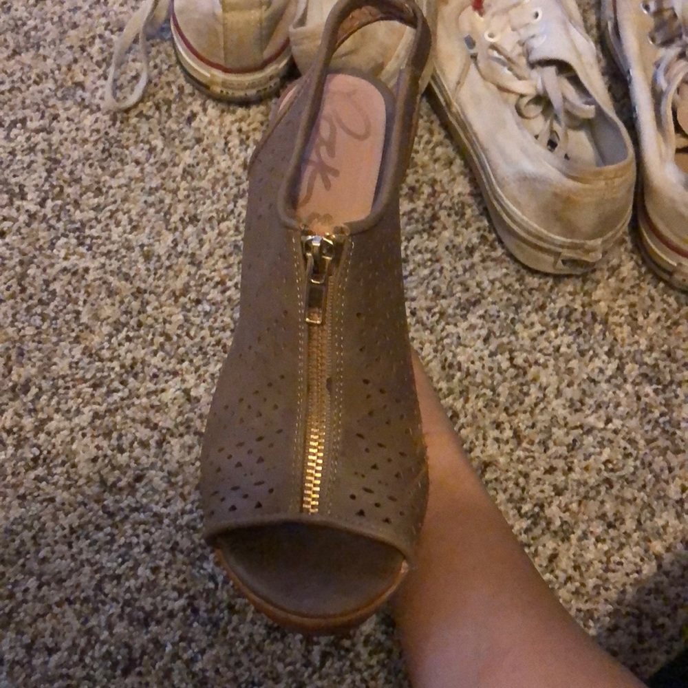 Wedges - Picture 3 of 3